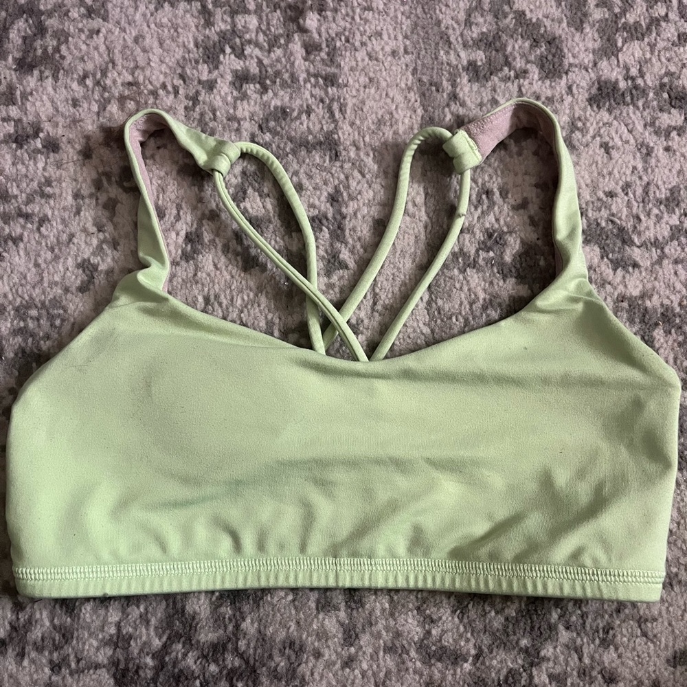 Lululemon Free to Be Bra Size 4 🍋 Bright greenish yellowish! EUC